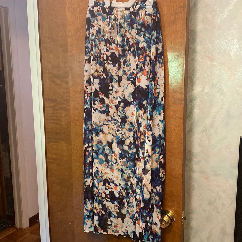 Sheer, floral summer skirt size 1x